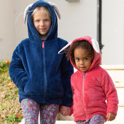 Girl in happy häschen fleecejacke pink