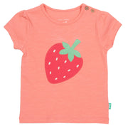 
Mädchen im strawberry t-shirt
